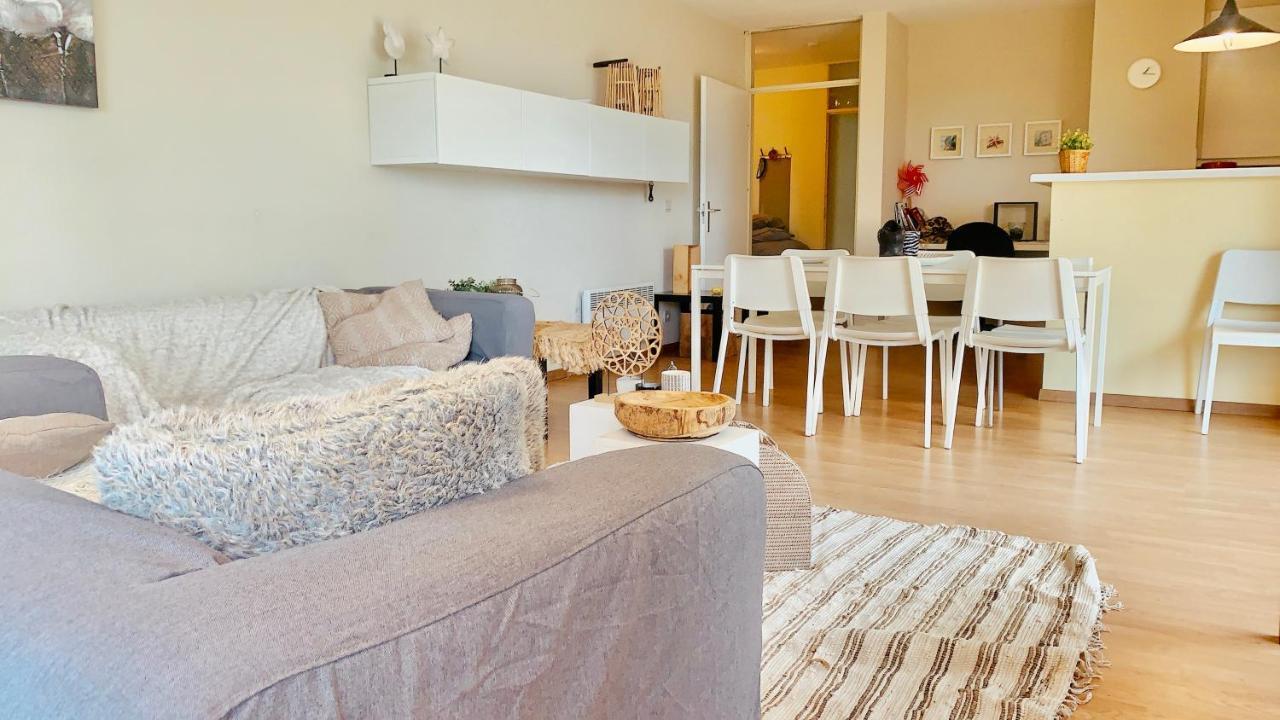 Ruim, Lichtrijk Appartement Met Groot Terras Uitstekend Gelegen In La Panne Extérieur photo