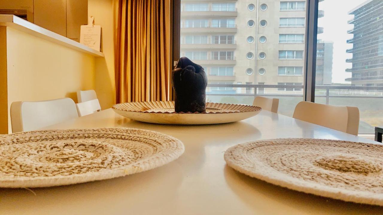 Ruim, Lichtrijk Appartement Met Groot Terras Uitstekend Gelegen In La Panne Extérieur photo